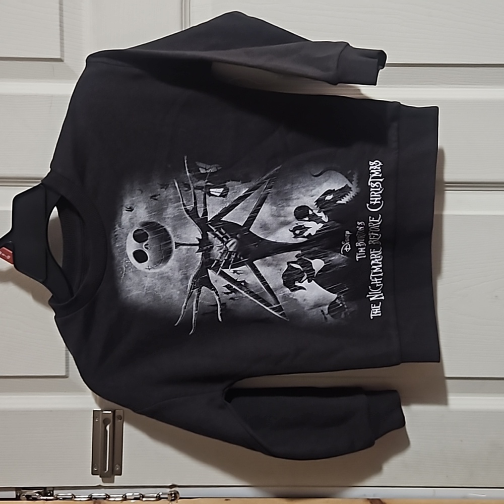 DISNEY Nightmare Before Christmas SWEATSHIRT: BLACK: NEW WITH TAGS: XS